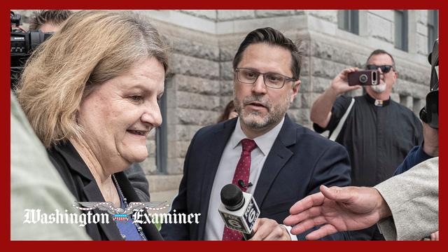 Convicted Milwaukee judge resigns while appealing charge