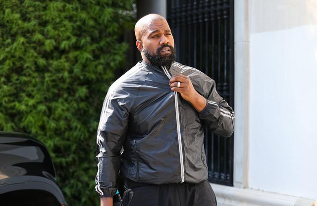 Kanye West approved to perform in Netherlands