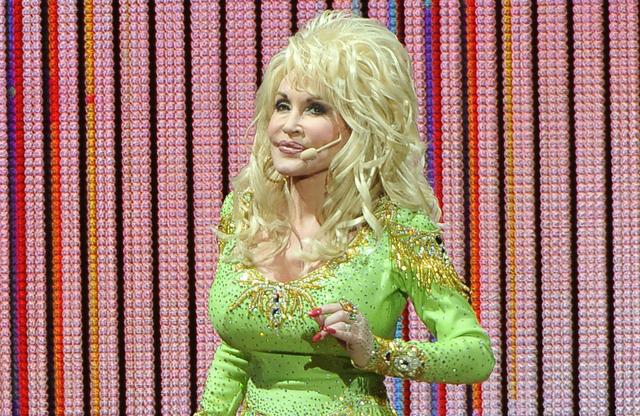 Dolly Parton wants Taylor Swift and Travis Kelce's firstborn child
