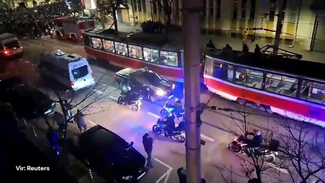 Bolgari zaradi uvedbe evra zasedli ulice