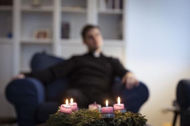 Župnik Rok Pogačnik: Ne pravim, da ne trpim in da ni težko. Ampak težko bi živel lepše in globlje življenje. #foto