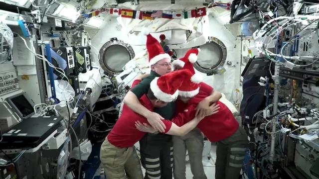 Evakuacija iz previdnosti: Nasina posadka predčasno nazaj na Zemljo