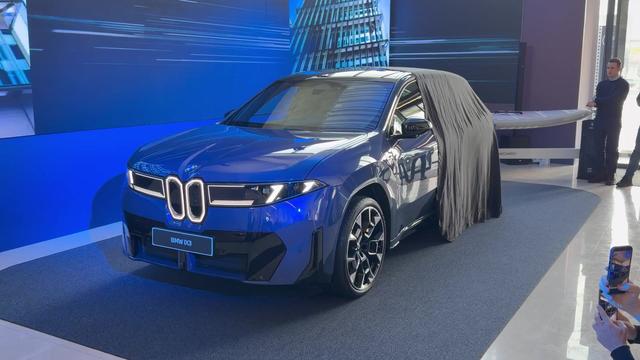 Prvič v Sloveniji: razkritje enega ključnih BMW tega desetletja