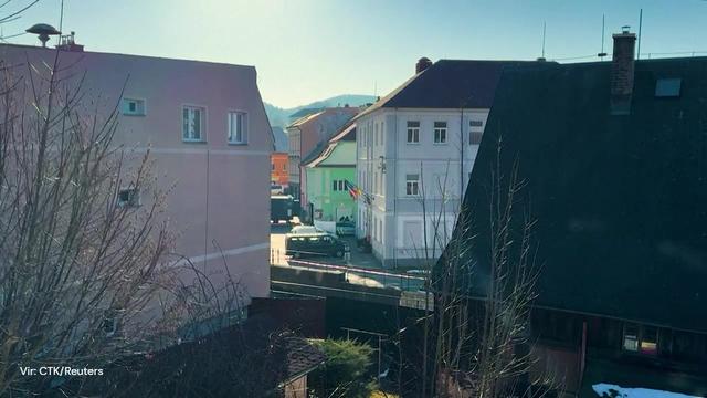 Streljanje v mestni hiši na Češkem: ubit moški, še več ljudi je ranjenih