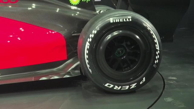 Audi pokazal svojo srebrno puščico, prvi dirkalnik F1