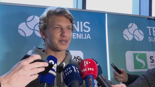 Slovenski čudežni deček: Mama drži vse skupaj