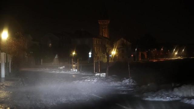 V Dalmaciji osemmetrski valovi in veter s 137 kilometri na uro