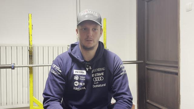 Alpski smučar Nejc Naraločnik po poškodbi noge spet na snegu