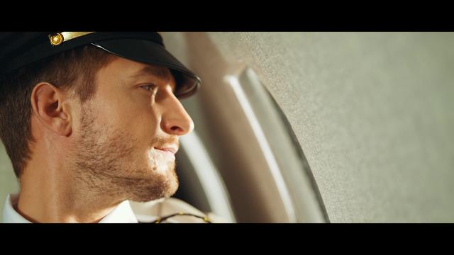 To je mlada slovenska pevka, ki jo želita Marjetka in Raay izstreliti med zvezde