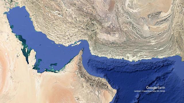 Cene bencina in dizla v Sloveniji: kaj pomenijo napadi na Iran in tveganje zaprtja Hormuške ožine