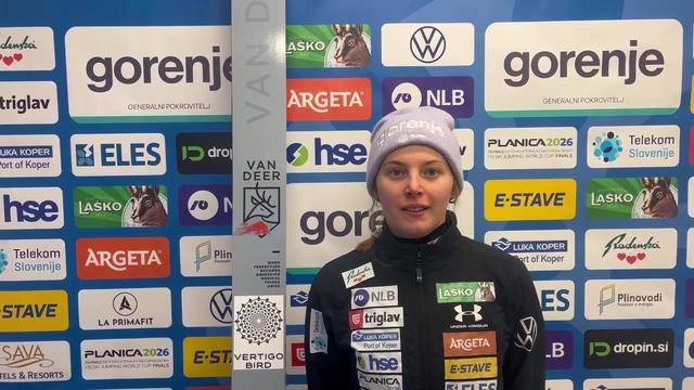 Slovenska najstnica tik pod stopničkami