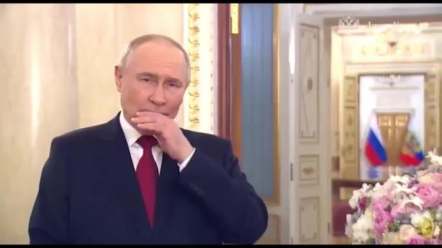 Putinov kašelj buri duhove: Kremelj izbrisal posnetek, a prepozno