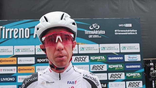 Moštveni kolega Pogačarja: Tadej je prvi Tour zmagal, ko je jedel pico, pil pivo in igral PlayStation