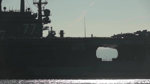 Tretja ameriška letalonosilka prispela v bližino Irana