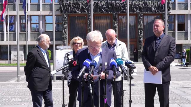 Golob: Janša je za oblast pripravljen izdati tudi svojo državo