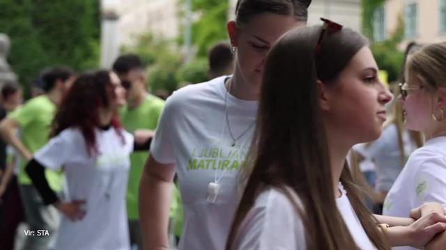 Četvorko v Ljubljani zaplesalo 2.500 maturantov