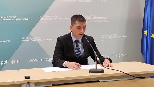 Policija: Skupna vrednost doslej dokumentiranih materialnih koristi presega 50.000 evrov