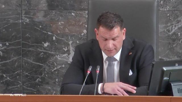 Lapsus Zorana Stevanovića v DZ, predstavil je ministrico Valentino Hajdinjak