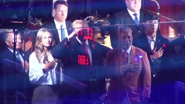 Trump v finalu lige NBA izžvižgan: je med tekmo tudi zaspal?