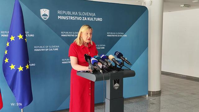 Ministrstvo v škripcih: ukinjajo sofinanciranje, študentsko delo, prodajajo avtomobile