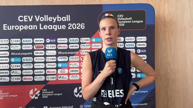 Slovenke kljub porazu na Švedskem odločno v boj za lovoriko
