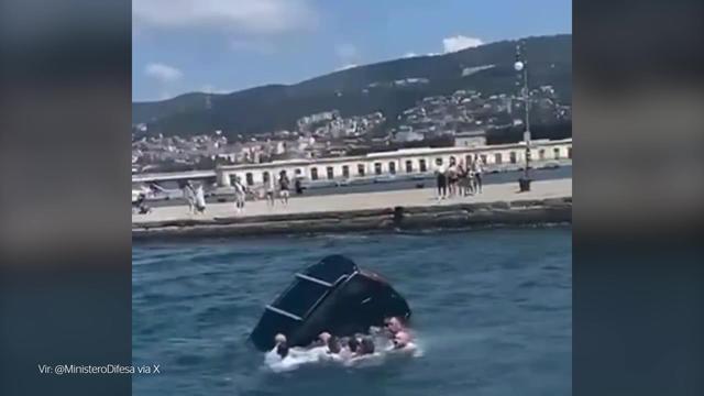 Neverjetna reševalna akcija vojakov: iz potapljajočega se vozila rešili 41-letnika