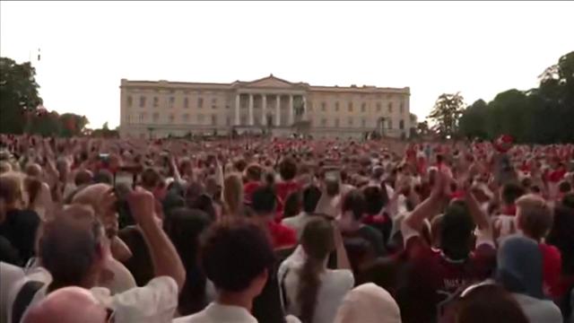 Kakšen sprejem! Še zadnjič veslali in vzklikali: Ro! Ro! Ro!