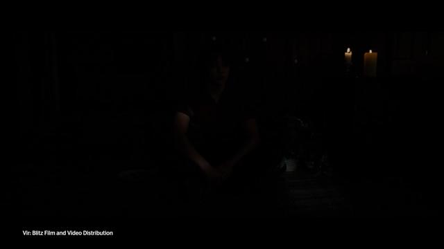 Najprej družinska drama, potem krvavi pokol z dinozavri