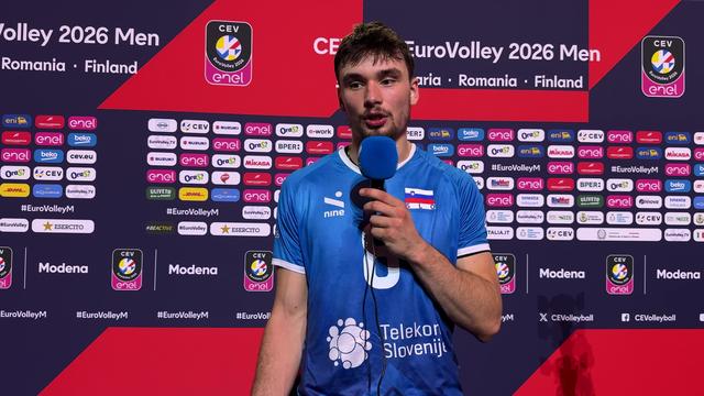 Slovenci do prigarane zmage, skrbi poškodba kapetana, ki je dvorano zapustil na berglah#video