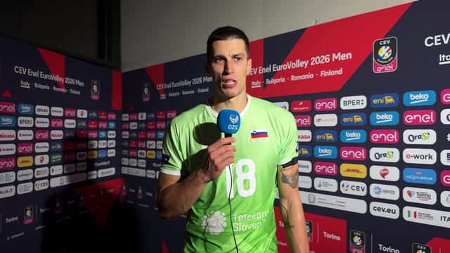 Povratnik v reprezentanci po slovenski lekciji Srbom z zahvalo soigralcu