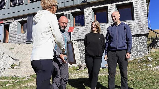 Kot bi ga povozil vlak? 
