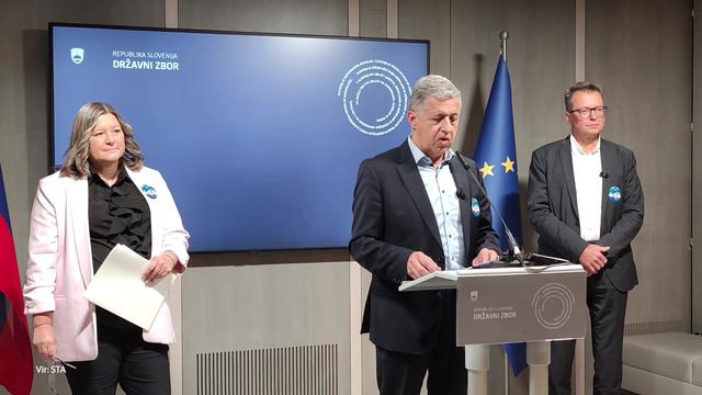 Koalicija vložila zahtevo za tri posvetovalne referendume