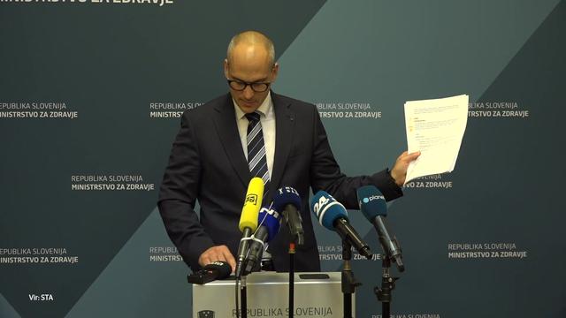 Ostrc odločno: Kot minister, zdravnik in oče se zavzemam za še bolj restriktivno zakonodajo