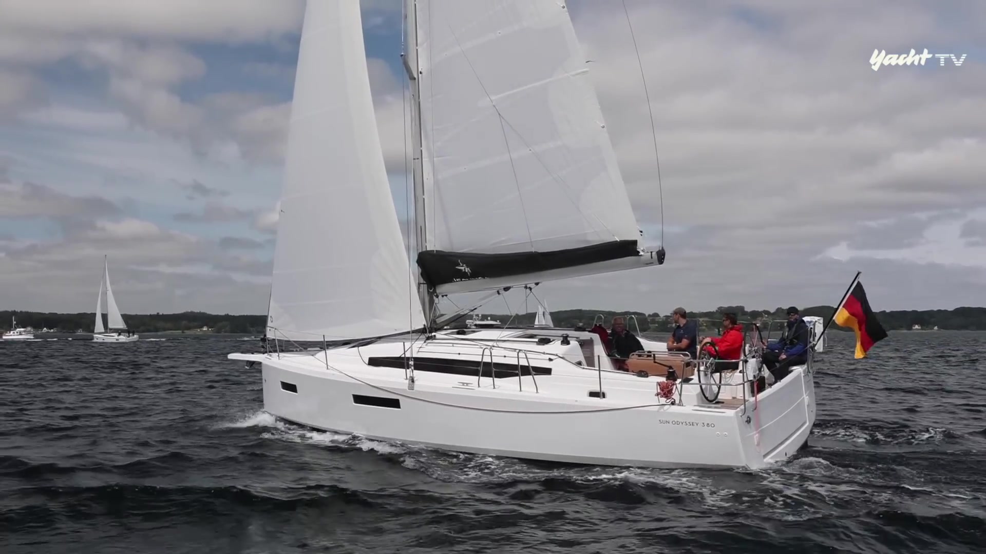 Fahrtenyachten der 11-Meter-Klasse im  XXL-Vergleich - 2025 - #1: unter Segeln