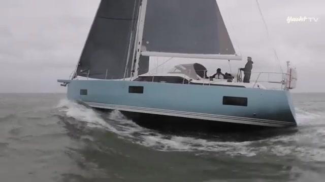 Contest 49 CS: Luxusyacht im Starkwindtest auf der Nordsee