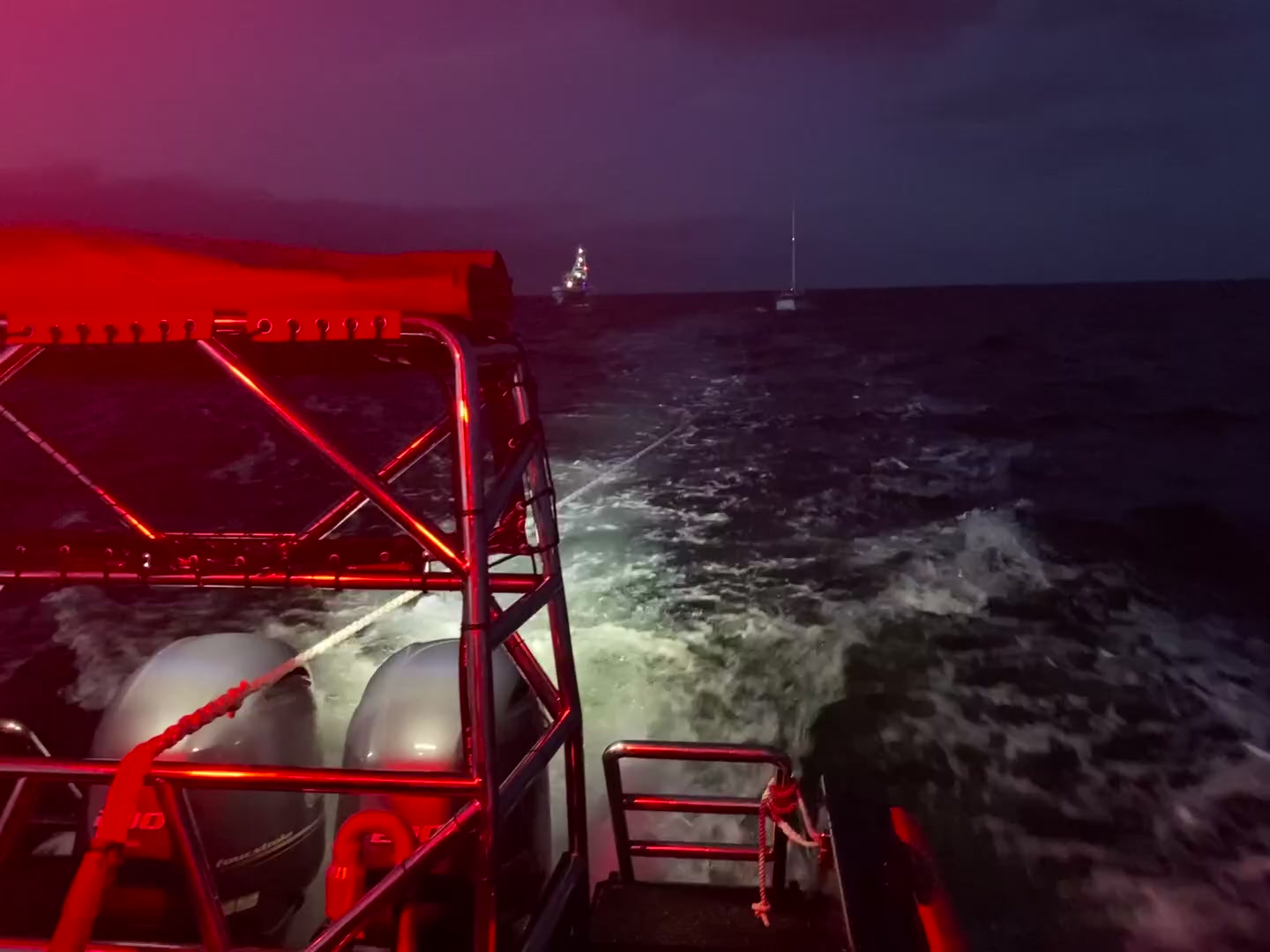 Seenotretter retten Havaristen vor Schleimünde
