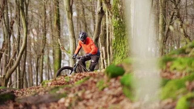 Testsieg! Ist das Santa Cruz Vala das beste E-MTB 2025?