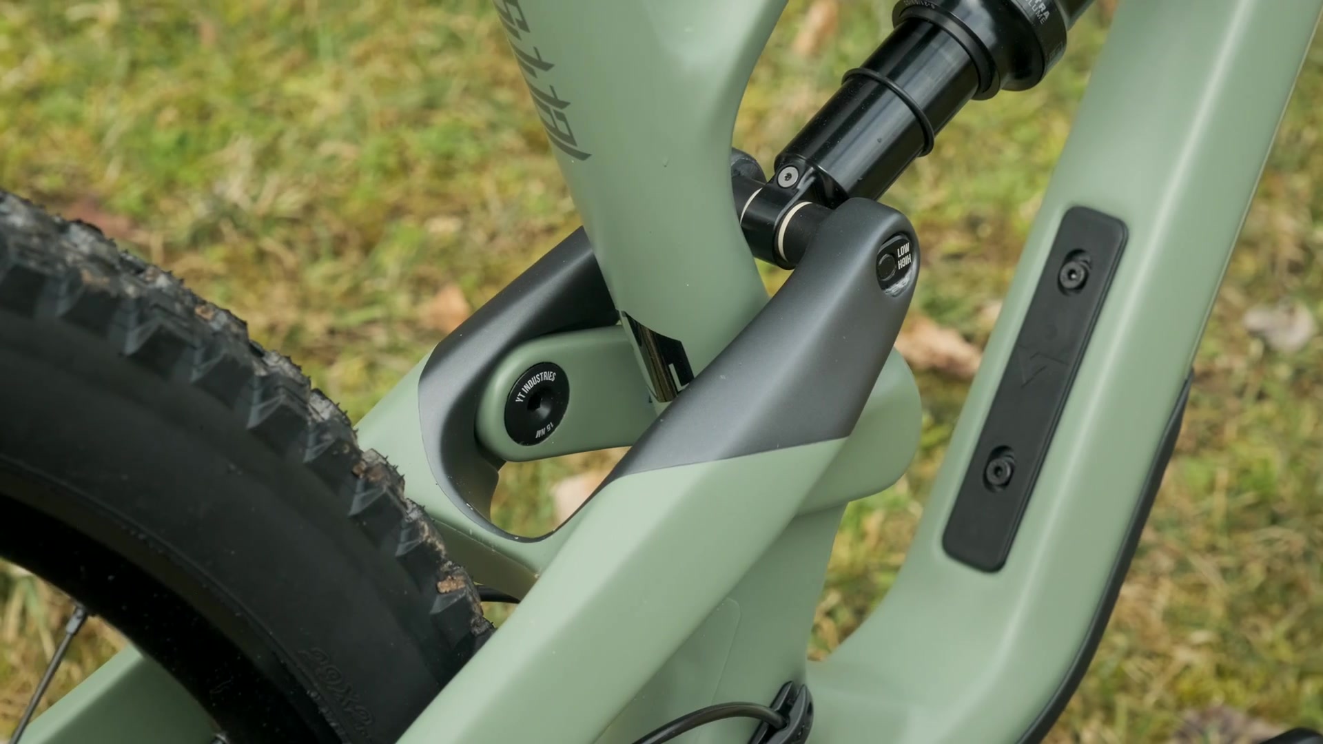 YT Jeffsy 29 Core 2 – Sieger im Test All Mountain Bikes  bis 3300 Euro