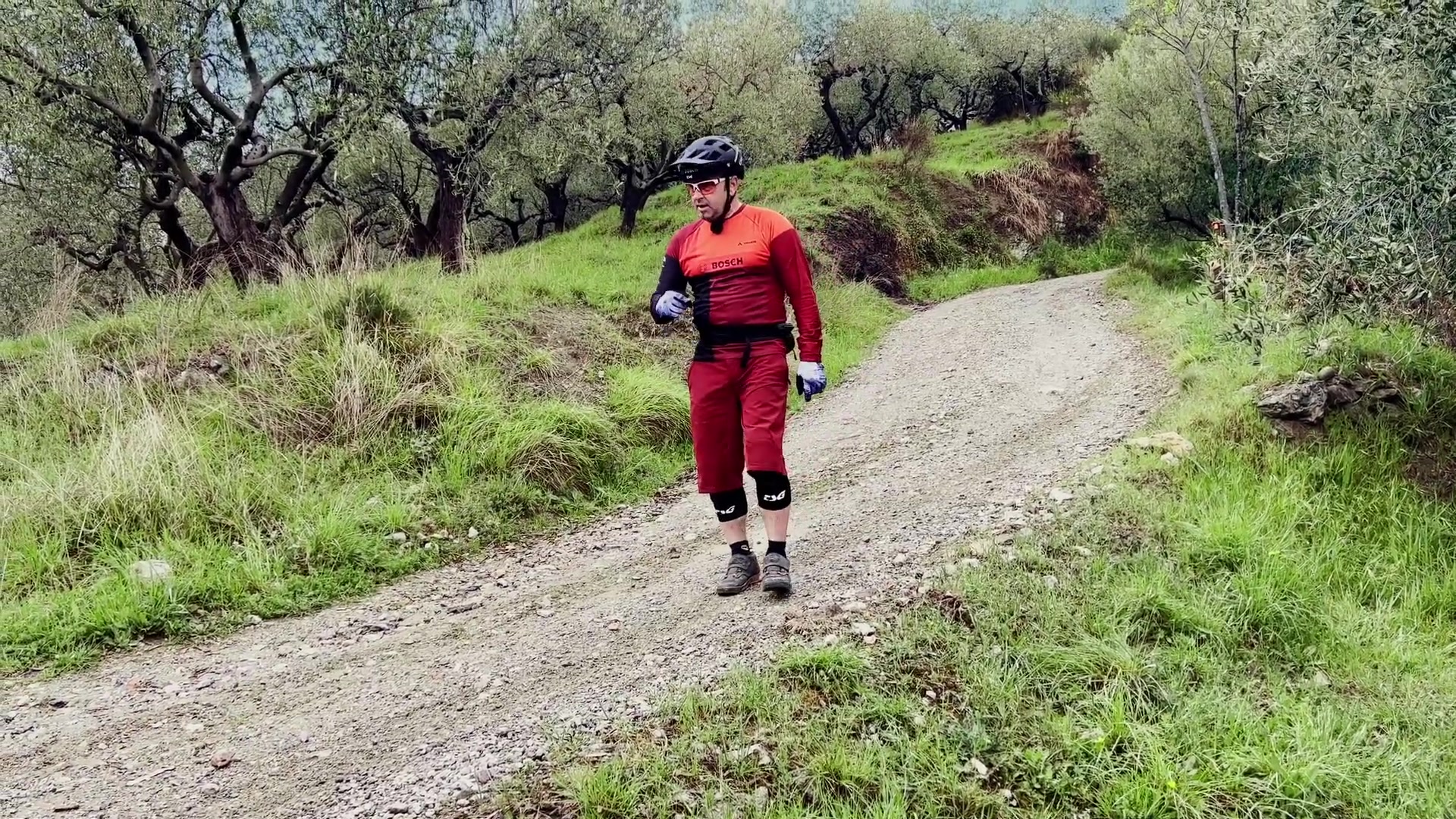 How to: EMTB-Trail-Fahrtechnik #4 - Bremsen mit E-Bike ABS