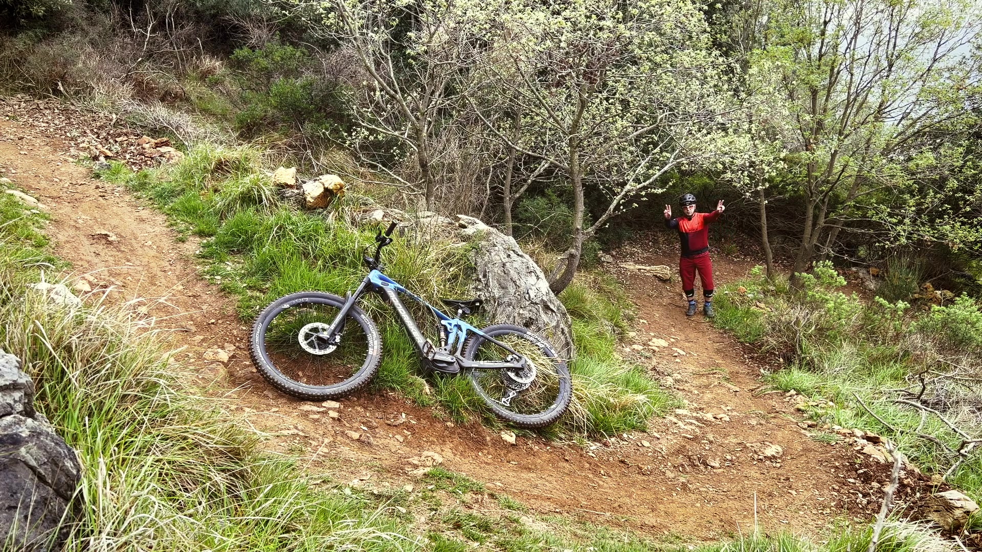 How to: EMTB-Uphill-Fahrtechnik #4 / Bergauf-Kurventechnik