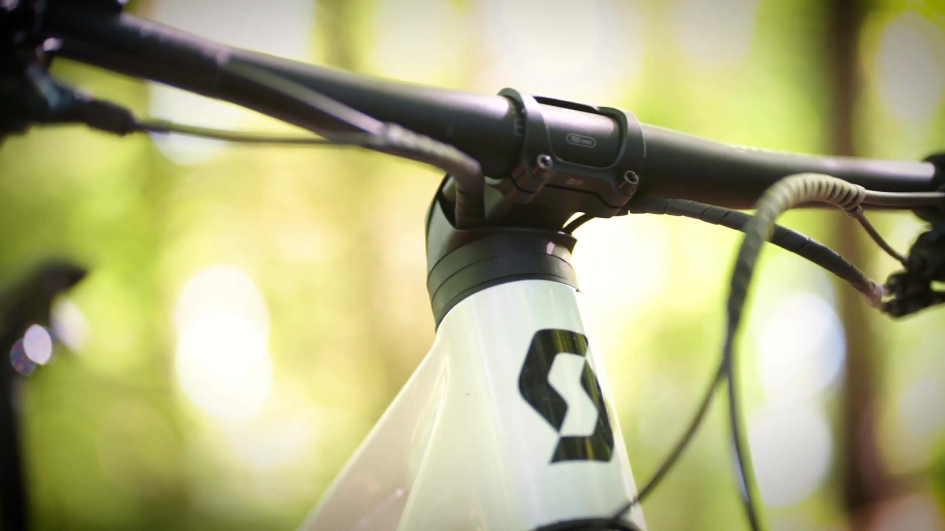 BIKE Testsieger 2022: So gut ist die Trailbike-Variante des Scott Spark