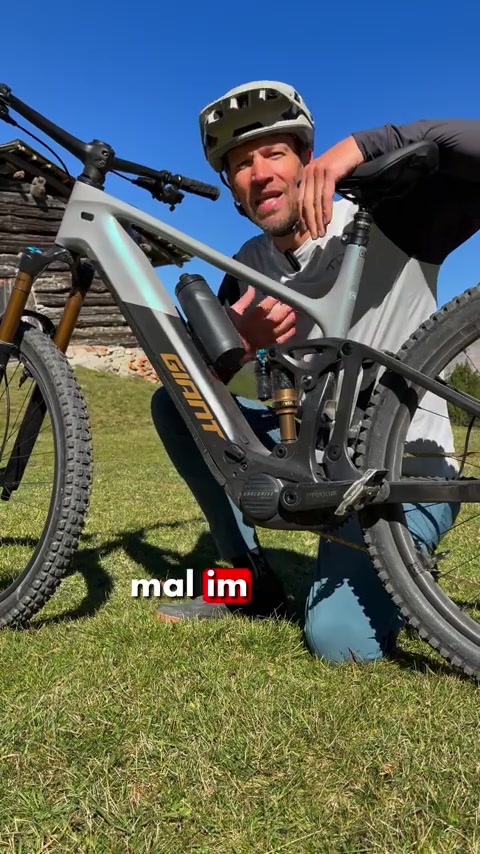 Mit einem komplett neuen Motor & Akku schickt Giant sein neues All Mountain E-Bike auf die Trails