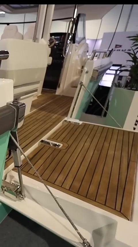 Nagelneue Nimbus T12 - die Weiterentwicklung  #boating #powerboats