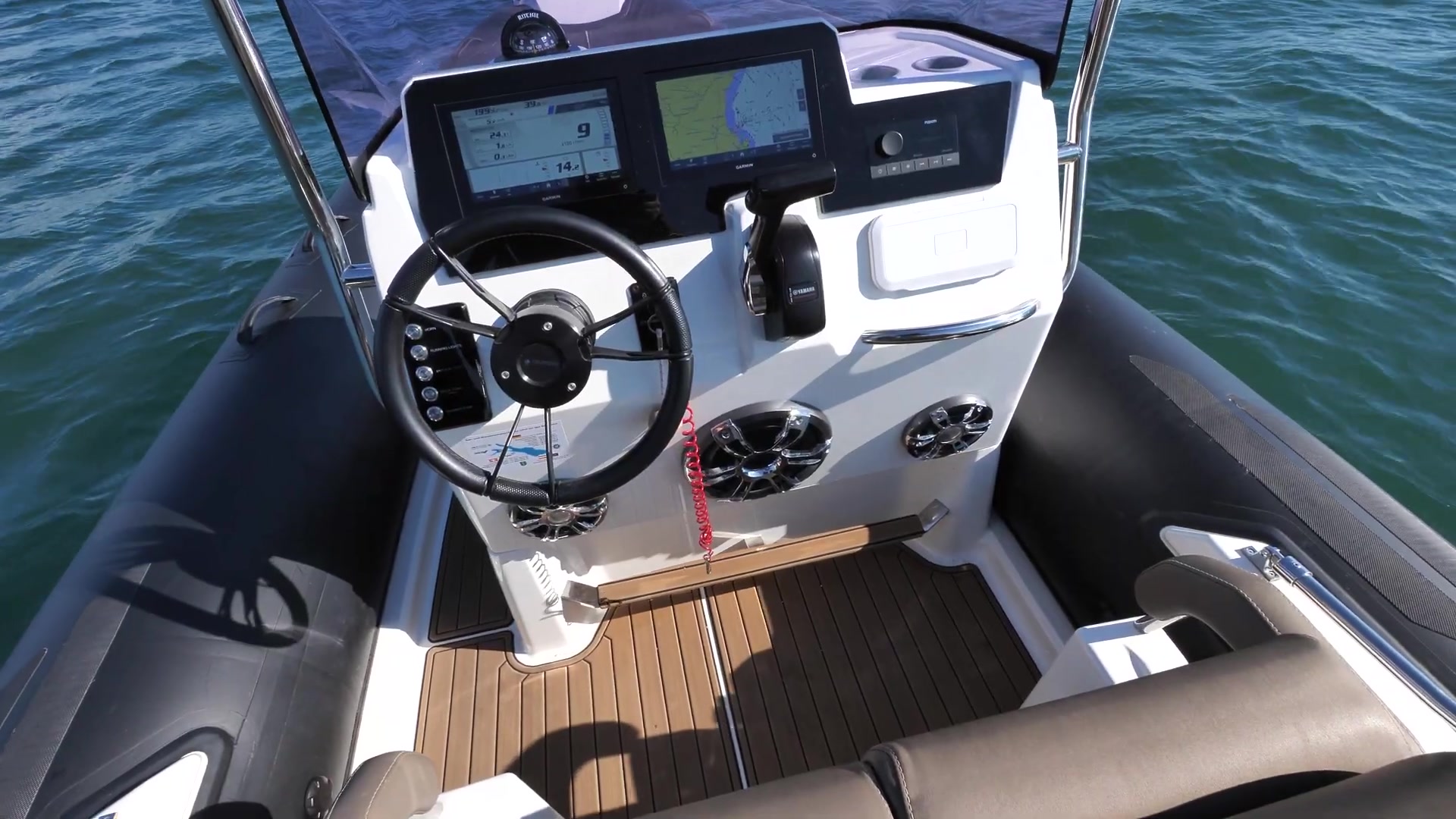 BOOTE TV - BRIG EAGLE 6.7 -  Manövrierfähiges Familienboot