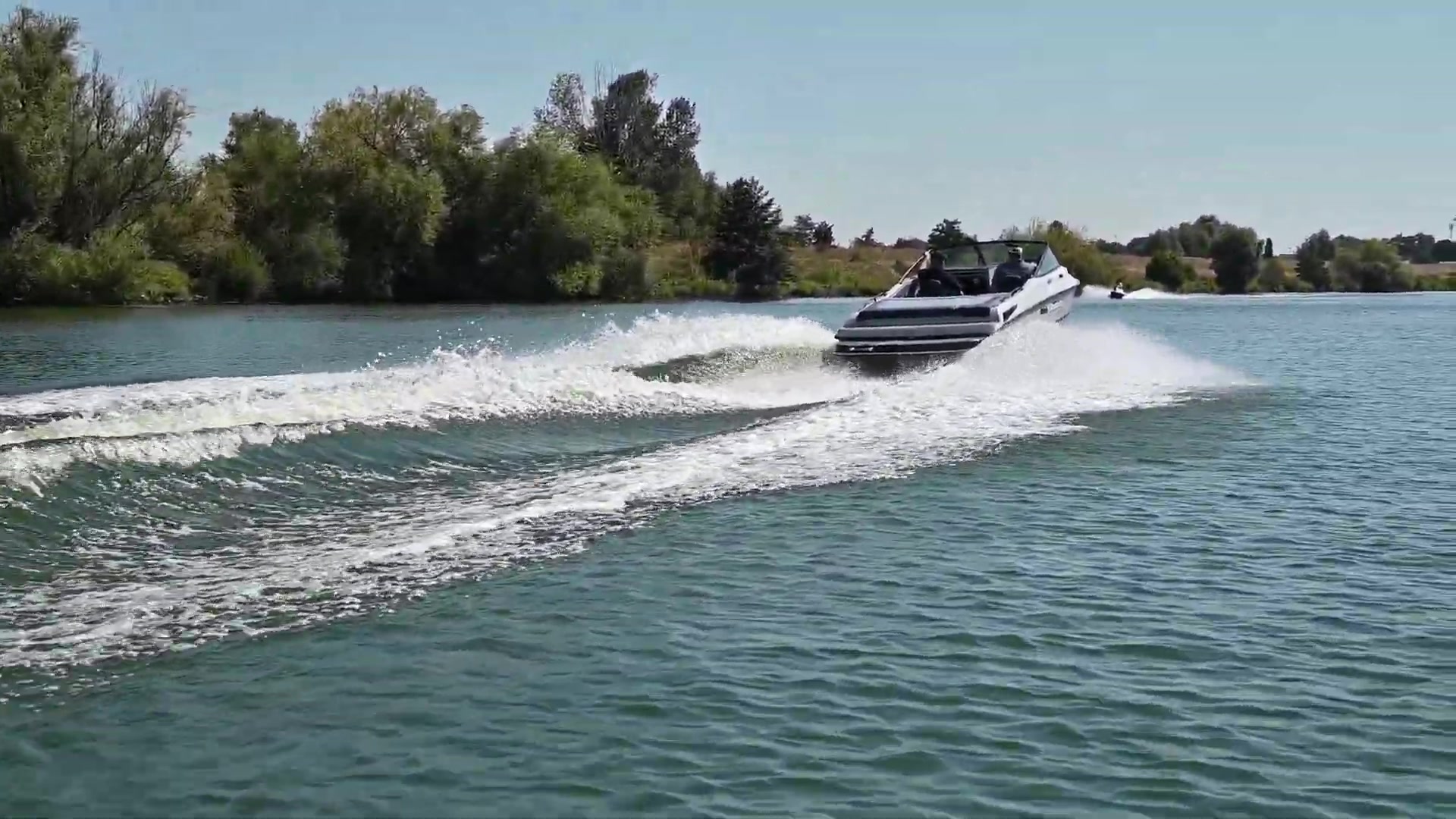Boote TV - Hellwig Milos V630 Cabin Elektro I Mit dem Strom