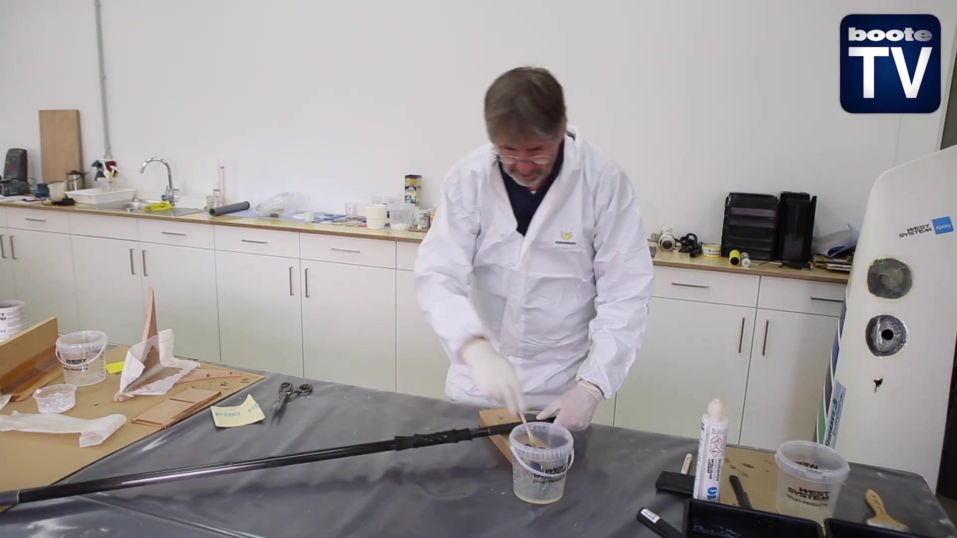 Epoxy-Guide #3: Reparieren - Kohlefaser und weiche Decks