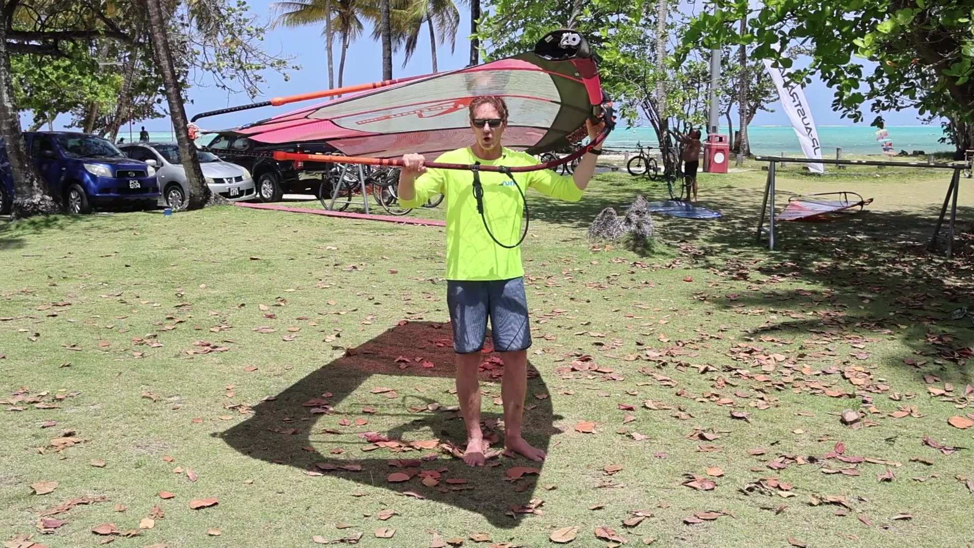 Windsurf-Basics: Material tragen & sicher lagern