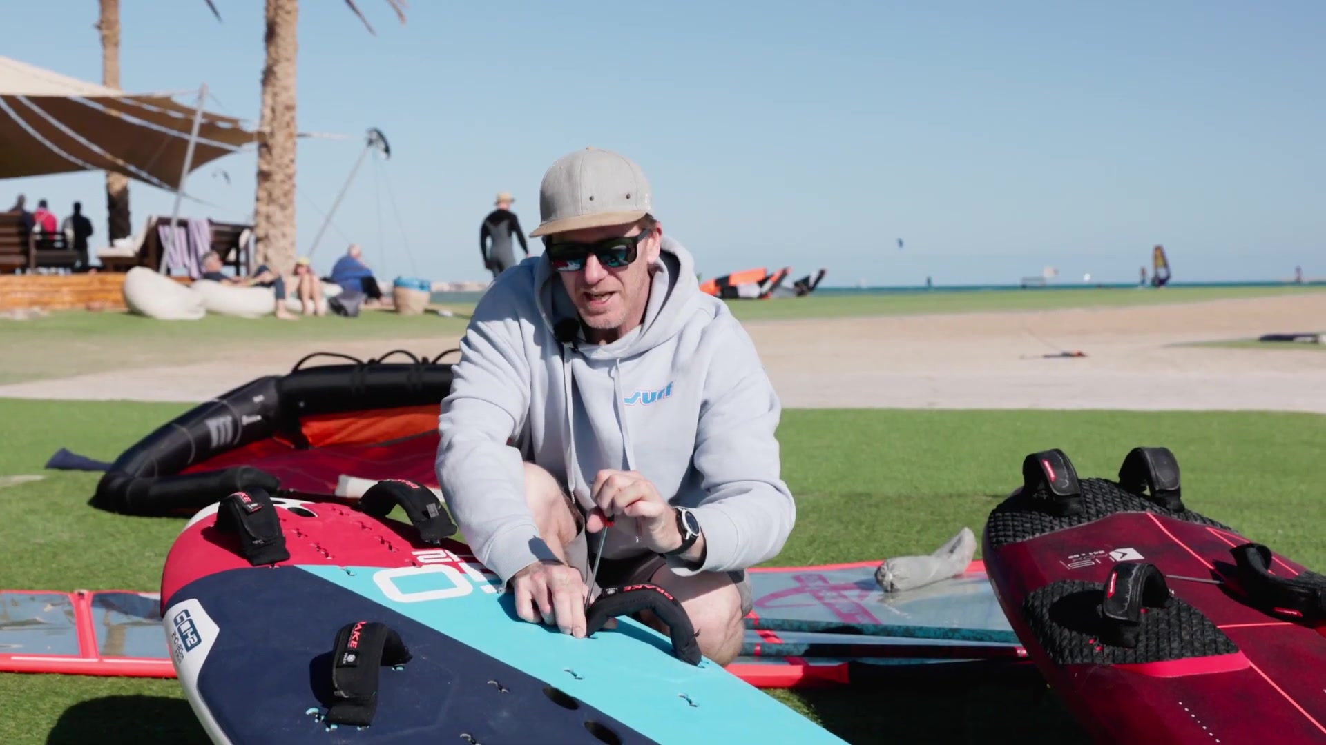 Fußschlaufen-Einstellung beim Windsurfen - die 3 häufigsten Fehler beim Setup