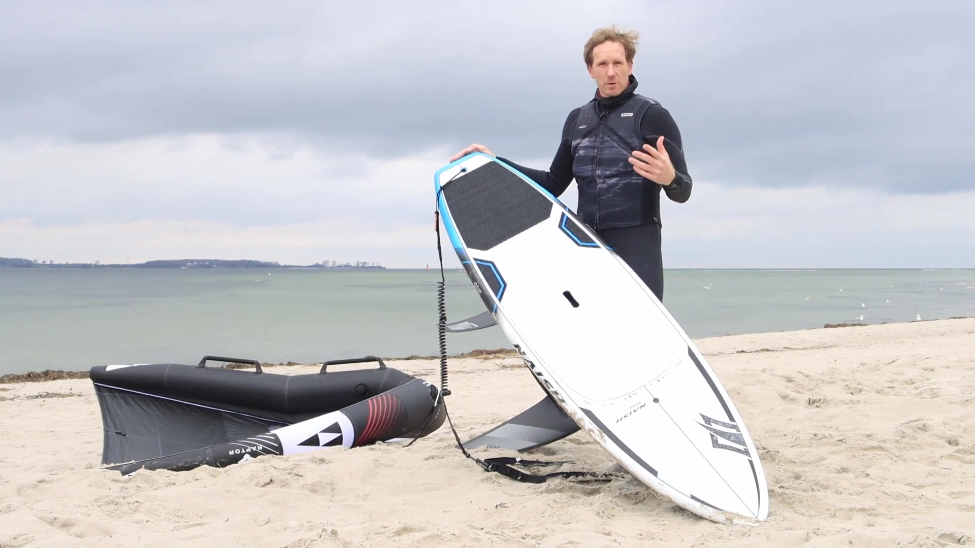 Wingfoilen bei Leichtwind: Sind Downwind-Boards die ultimative Waffe?
